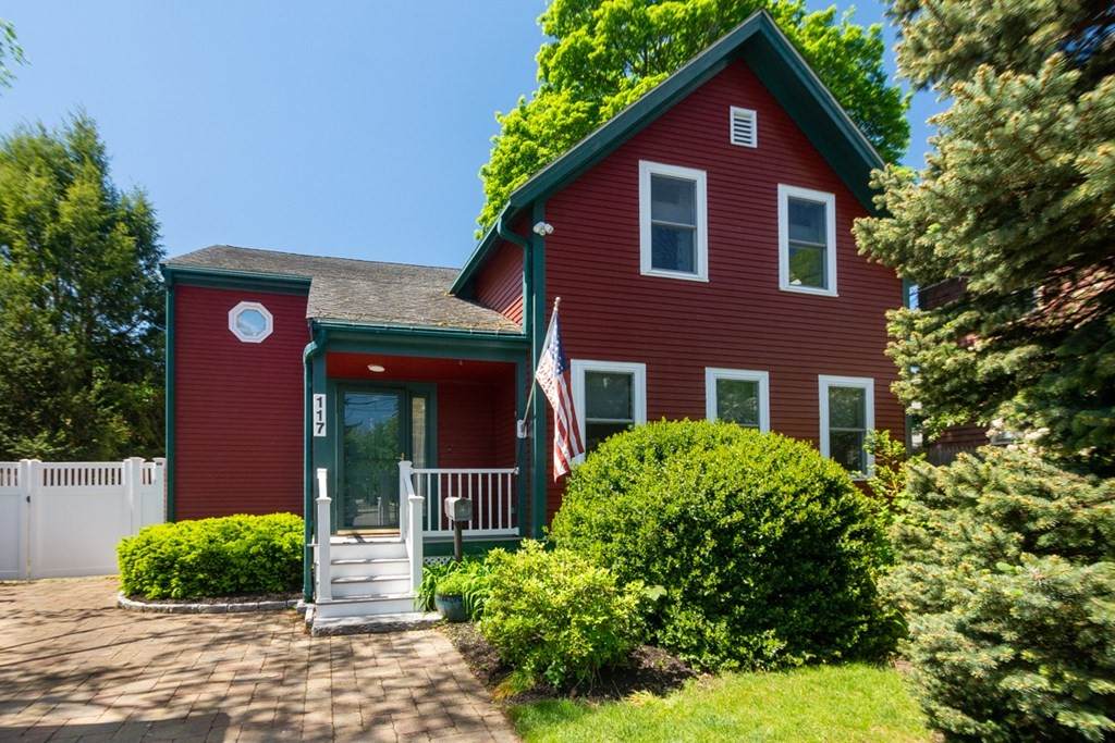 117 Wren St - Photo 1