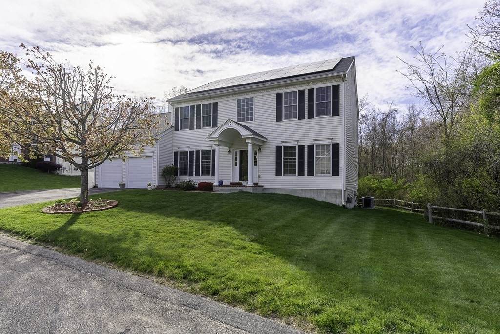 40 Whitehall Way - Photo 1