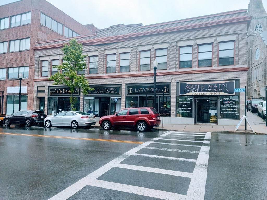 226 S Main St - Photo 1