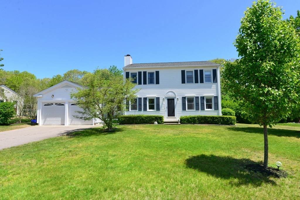 41 Rocco Dr - Photo 1