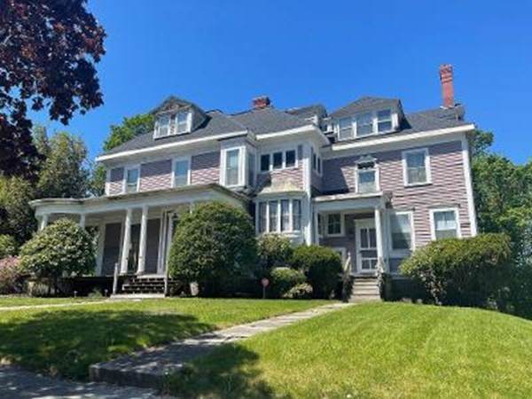 764 Rock St - Photo 1