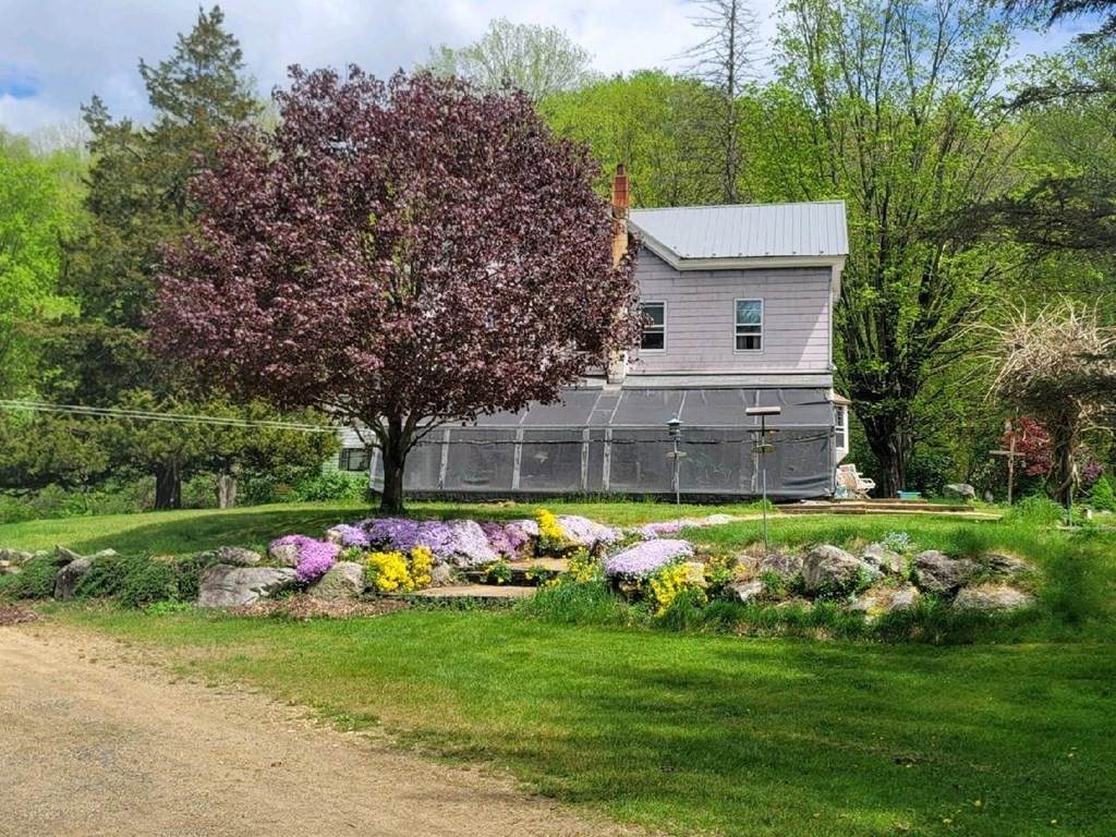 122 Podunk Road - Photo 1