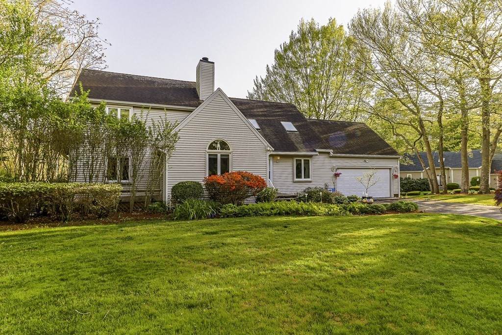 37 Redwood Cir - Photo 1