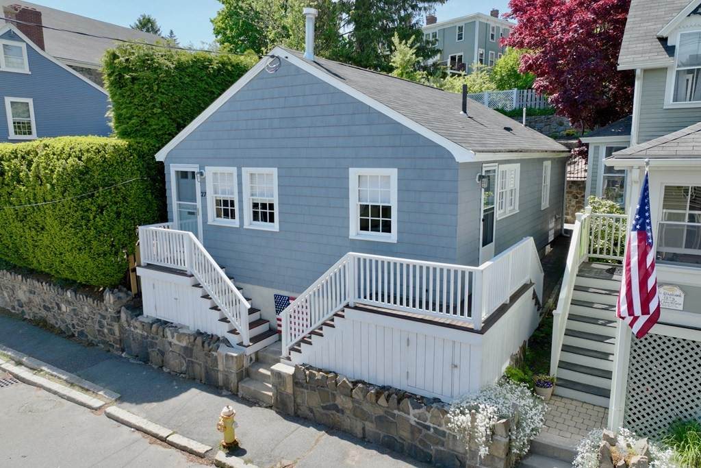27 Washington St - Photo 1