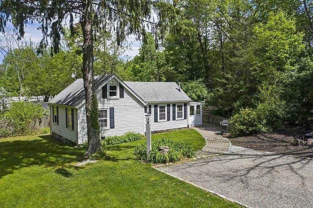 3 Zachery Lane - Photo 1