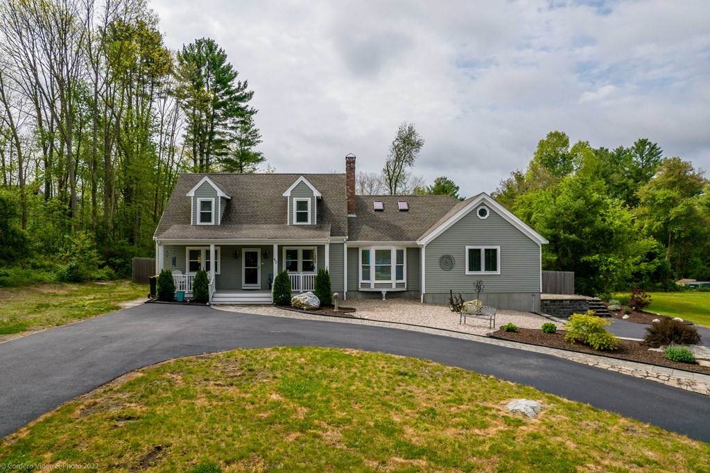 40 Cedar Hill Drive - Photo 1