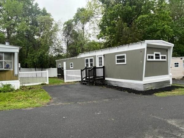 229 Miller Street - Photo 1