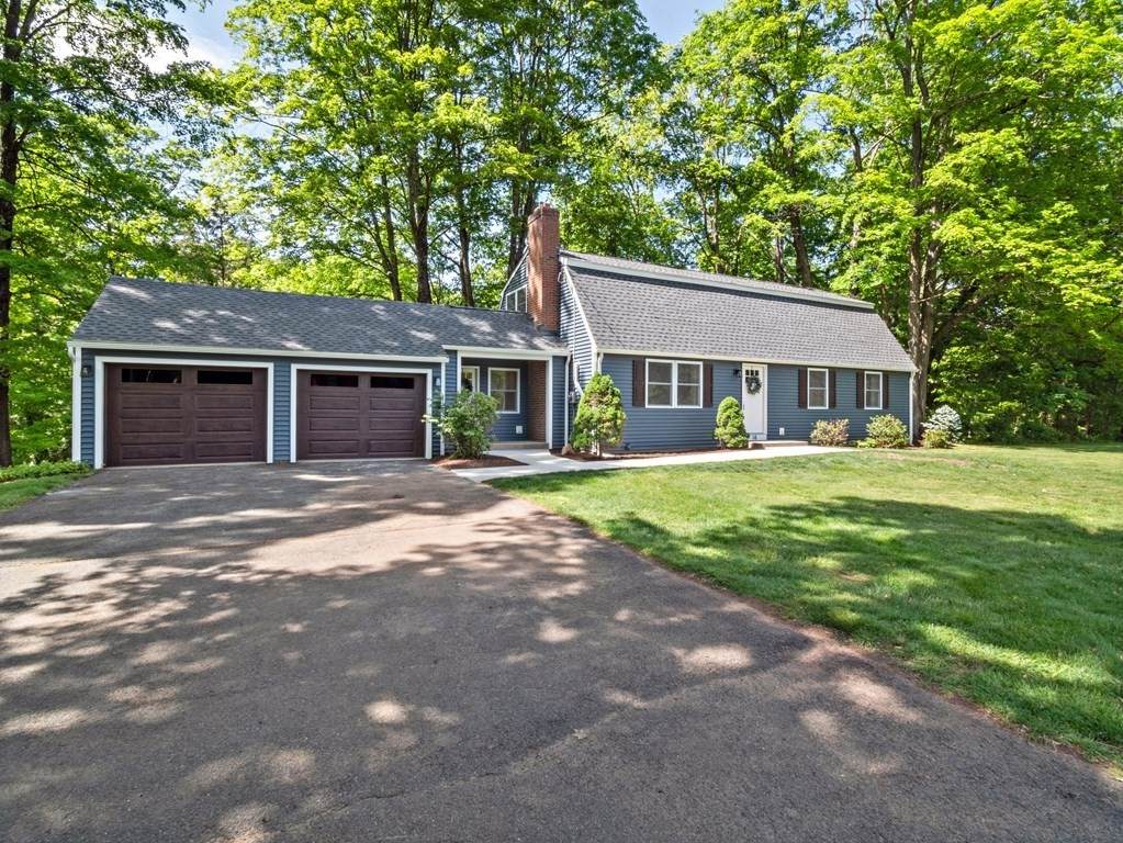 16 Deerfield Drive - Photo 1