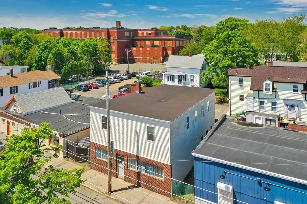 131 Essex St - Photo 1