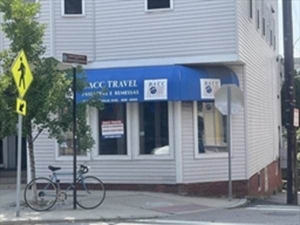 362 Somerville - Photo 1