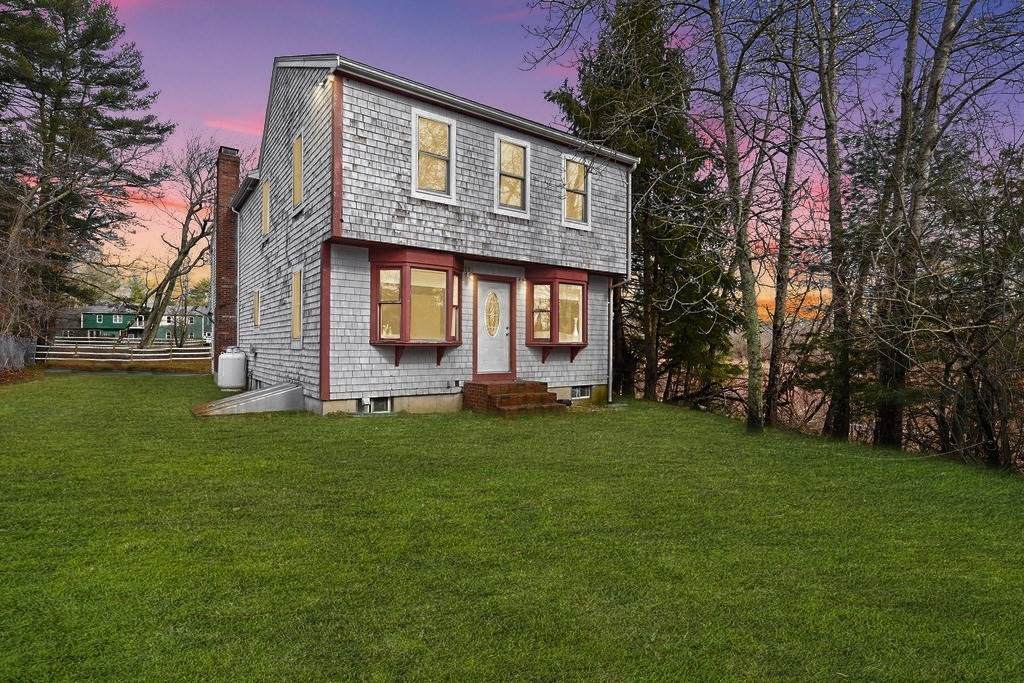 225 East Street - Photo 1