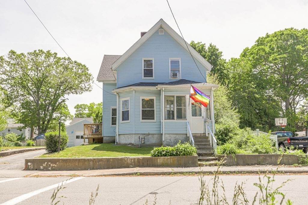 284 Market St - Photo 1