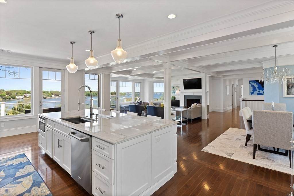 84 Robert Road - Photo 1