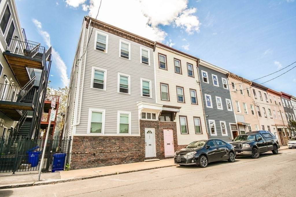 102 Bremen St - Photo 1