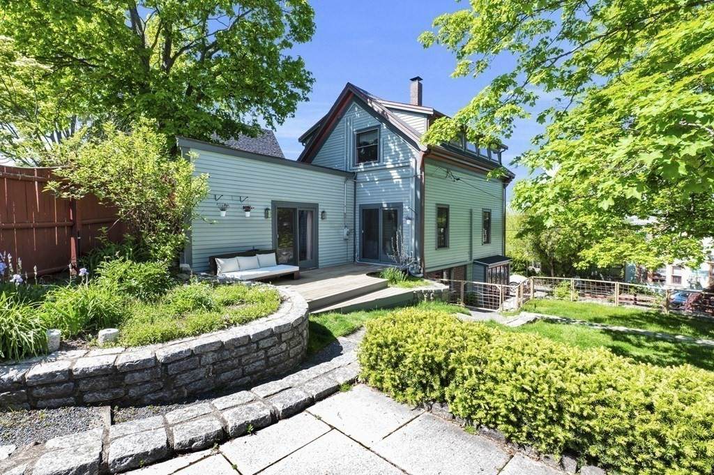 4 Wonson St - Photo 1