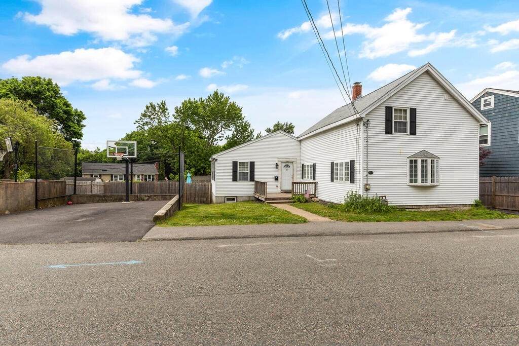 22 Sherwood Street - Photo 1