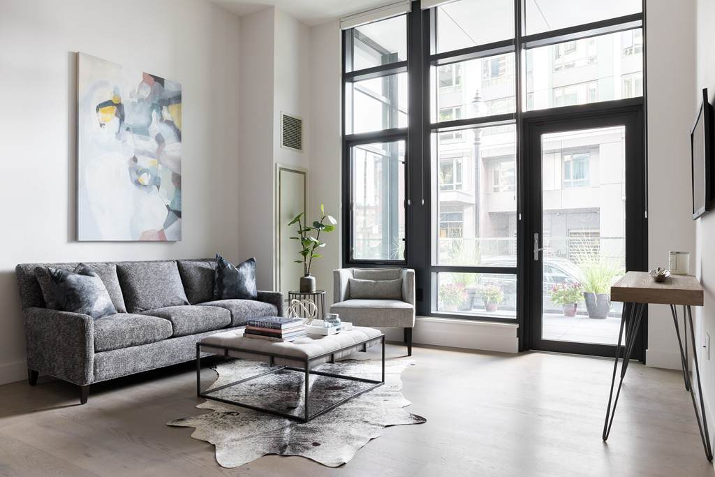 40 Traveler St - Photo 1