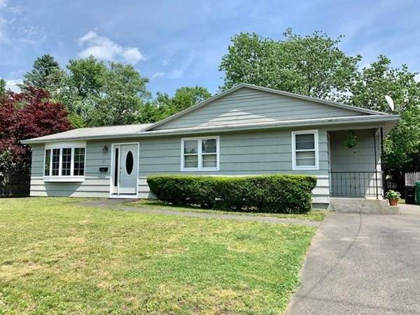55 Crestwood St - Photo 1
