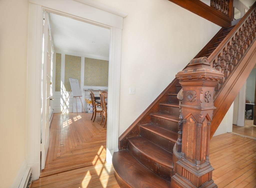179 William St - Photo 1