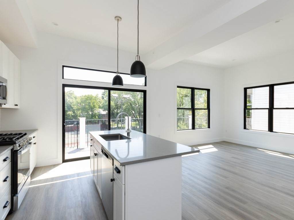 630 Dorchester Avenue - Photo 1