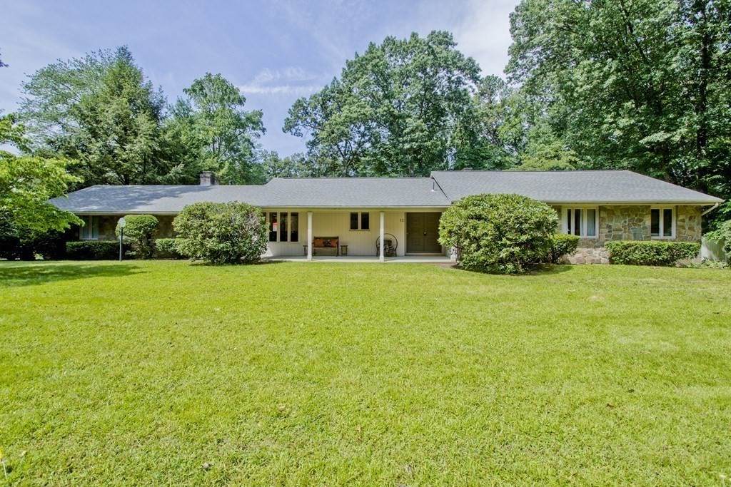 12 White Oaks Dr - Photo 1