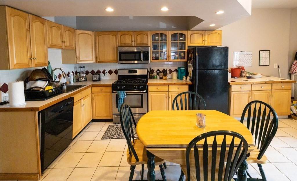 504 Talbot Avenue - Photo 1