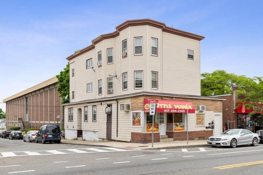 876 Broadway - Photo 1