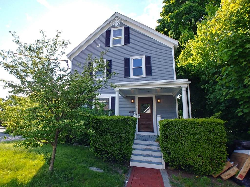 346 Concord St - Photo 1