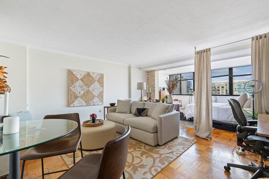 9 Hawthorne Place - Photo 1