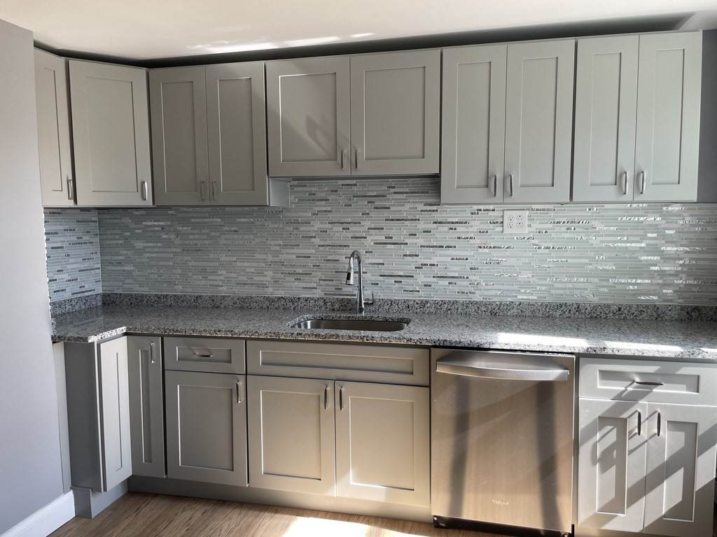 1 Longmeadow - Photo 1