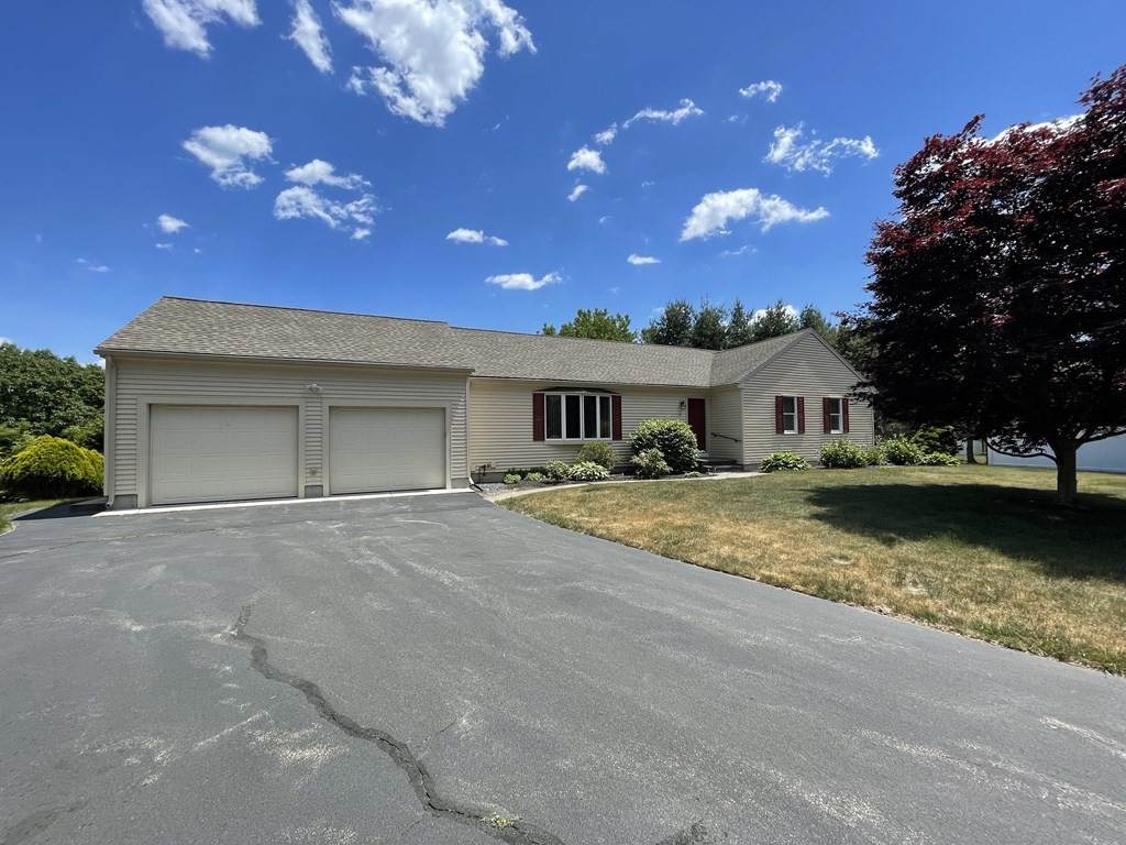 11 Blue Rock Hill Ln - Photo 1