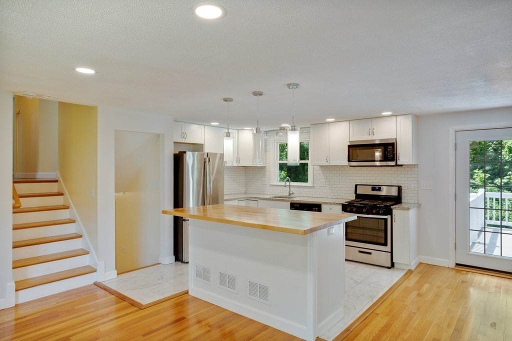 12 Joyce Rd - Photo 1