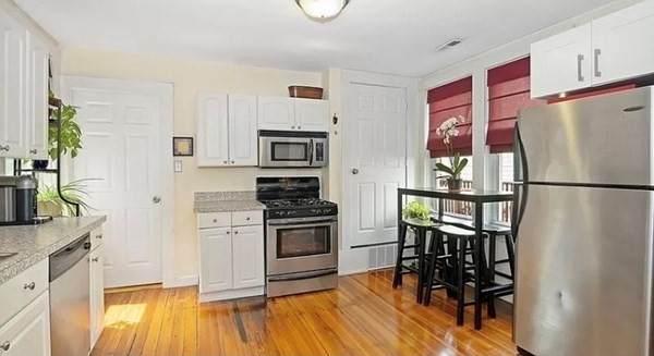 181 West 5th St - Photo 1