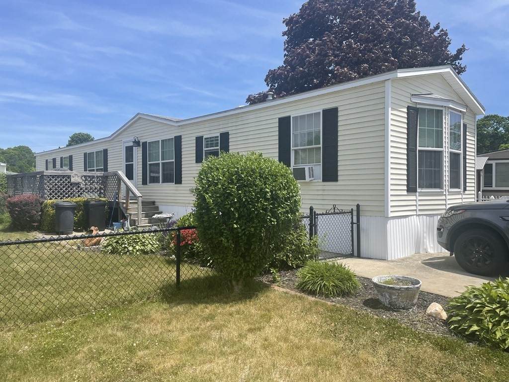 18 Madeline Street - Photo 1