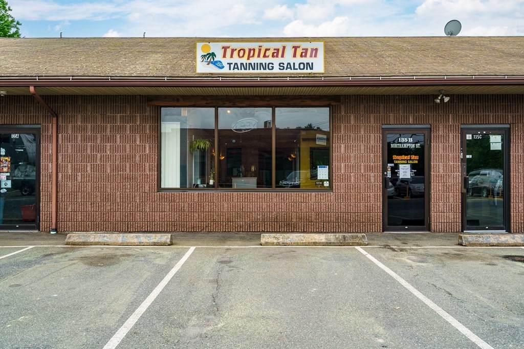 135 B Northampton St - Photo 1