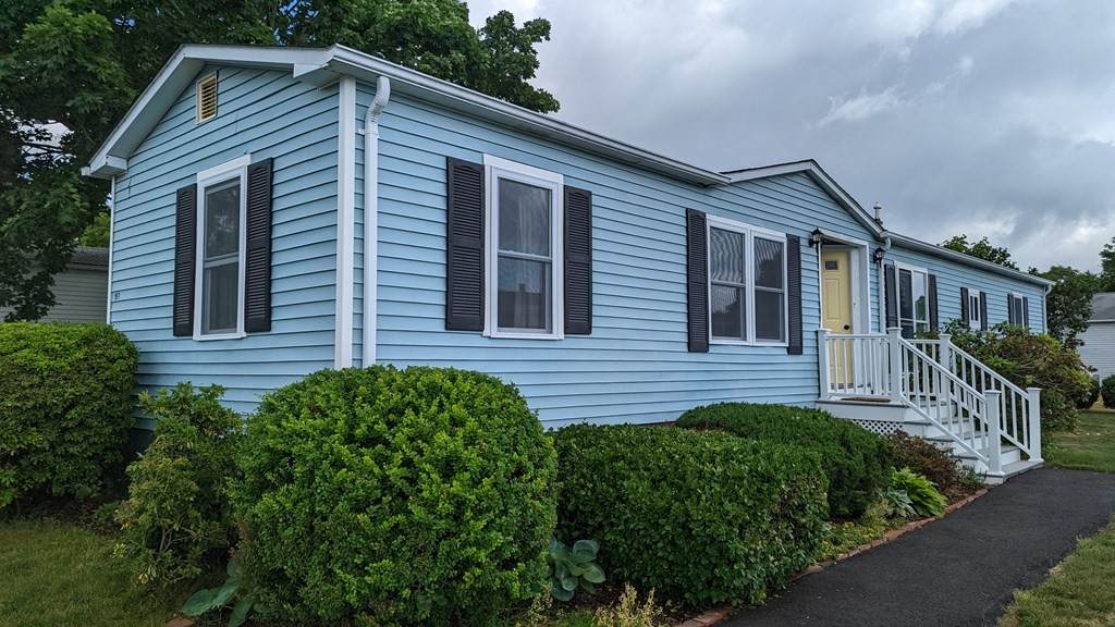 50 Highland St - Photo 1