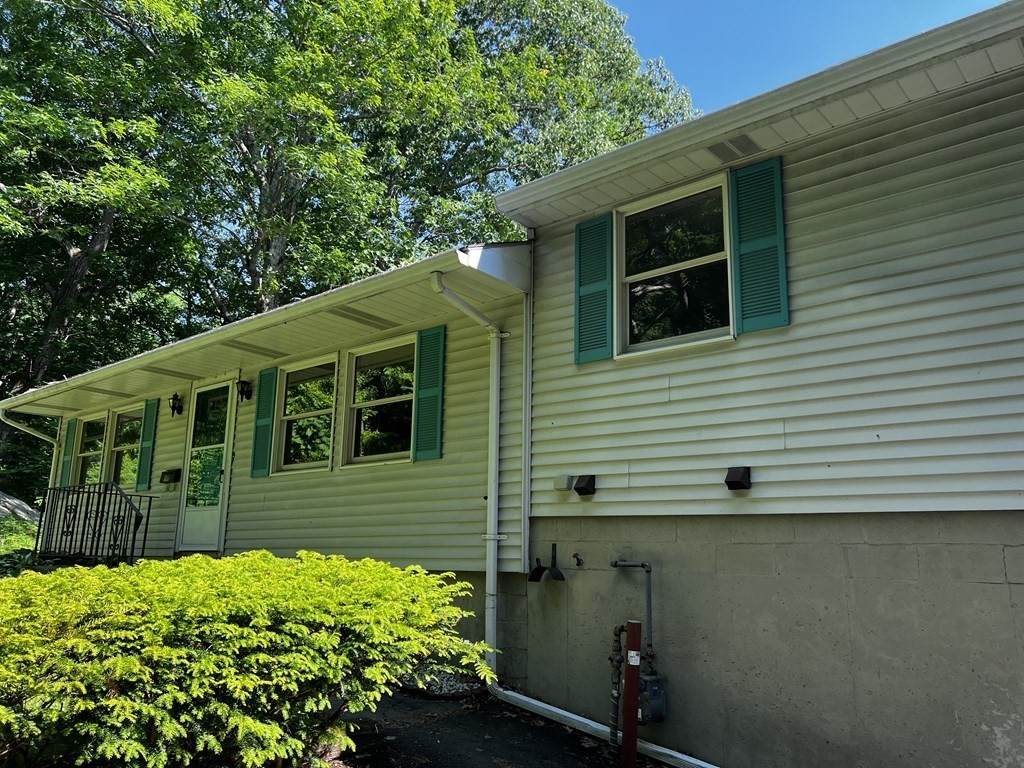 59 Seery St - Photo 1