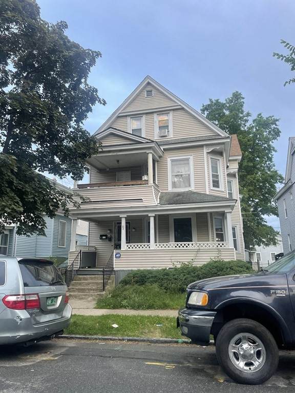 84 Northampton Ave - Photo 1