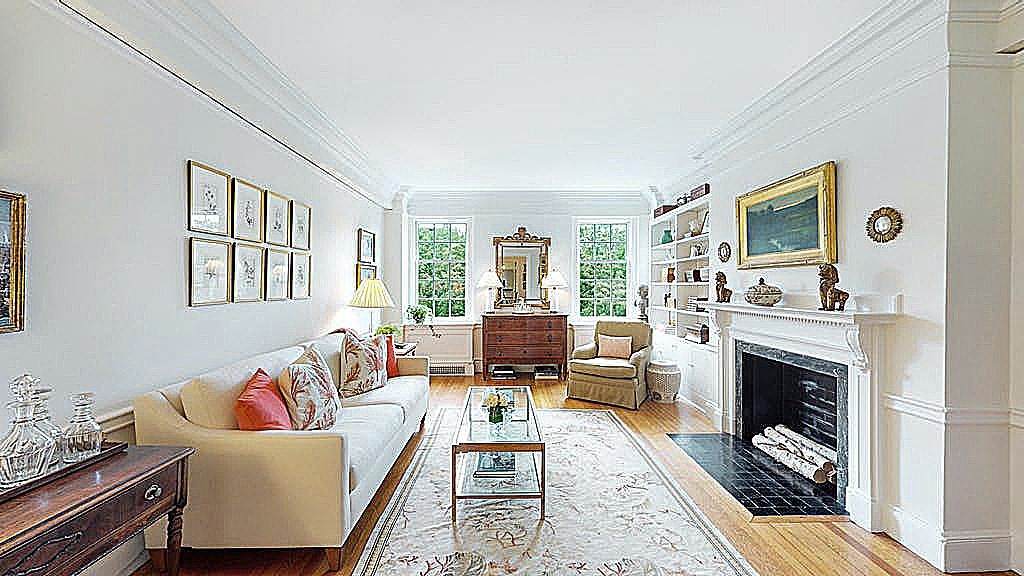 180 Commonwealth Ave - Photo 1