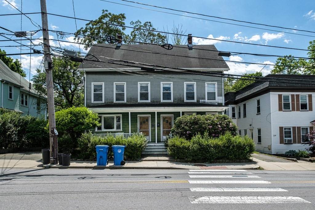 242 River St - Photo 1