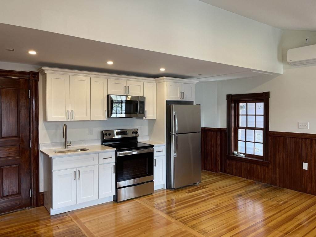 41 Summer St - Photo 1