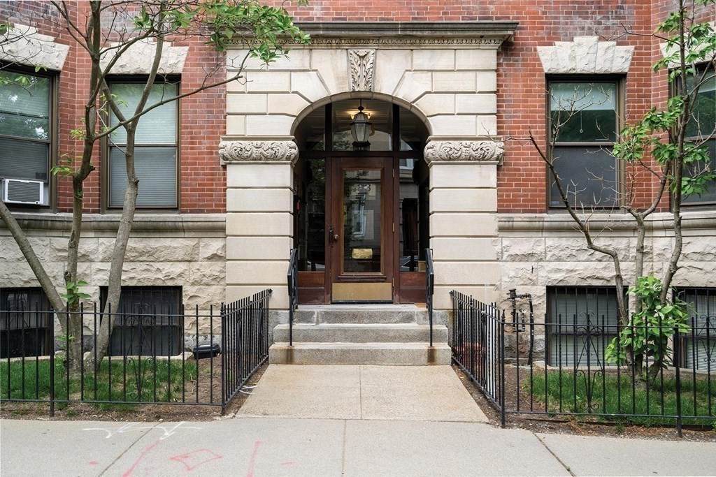 83 Ivy St - Photo 1
