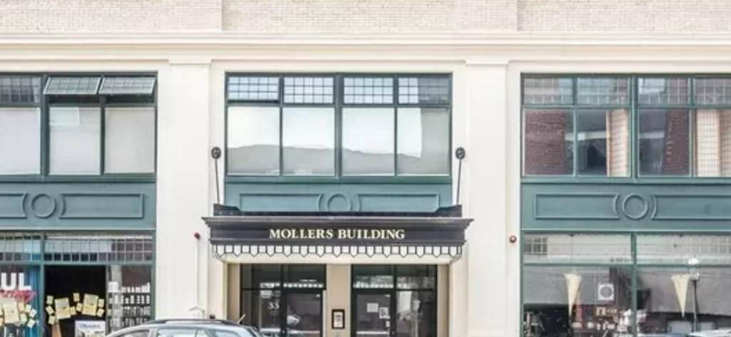 22-33 Middle Street - Photo 1