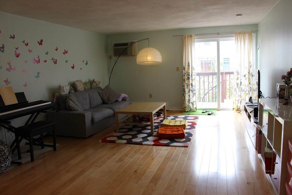 89 Spring St - Photo 1