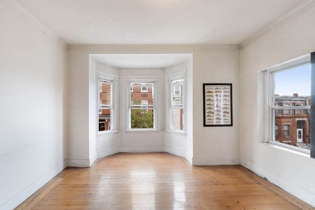 113 N St - Photo 1