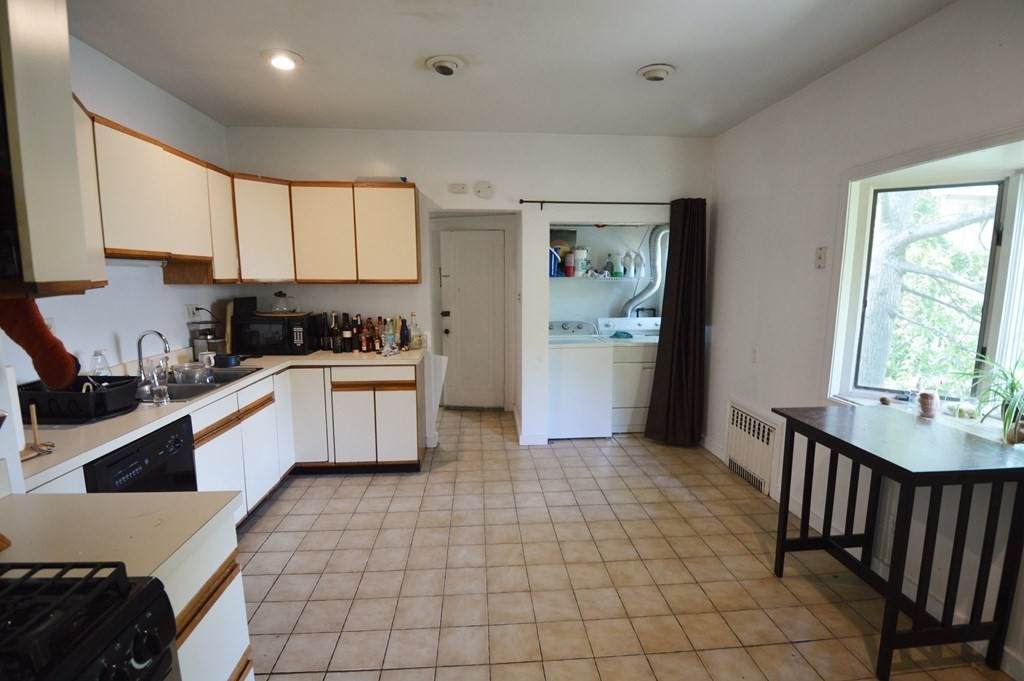 244 Winchester St - Photo 1