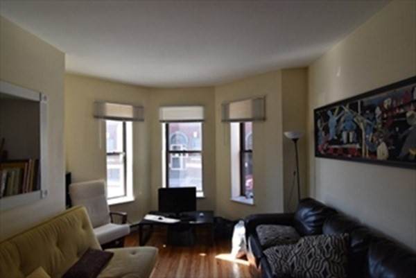 2 Moreland St - Photo 1