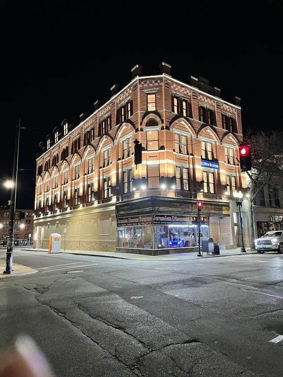 64 Market St - Photo 1