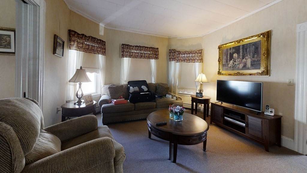 8 Bradford Street - Photo 1