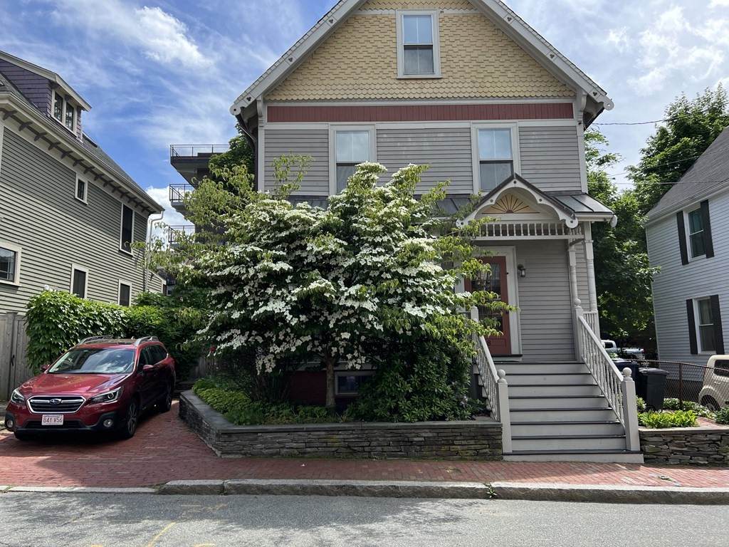8 Cleveland St - Photo 1